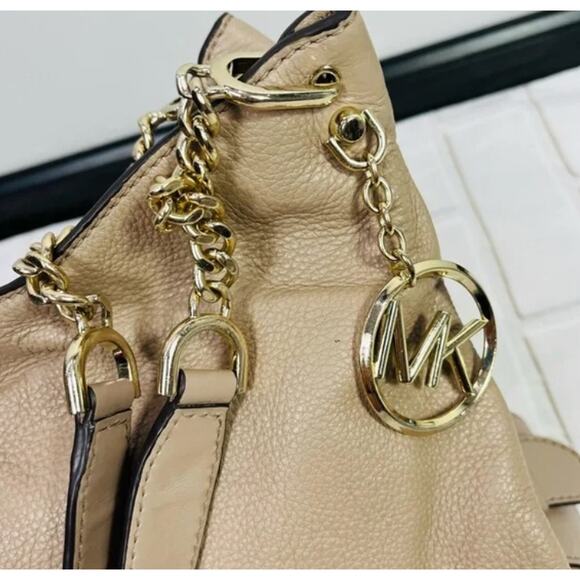 Michael Kors tan chained shoulder bag - Picture 3 of 15